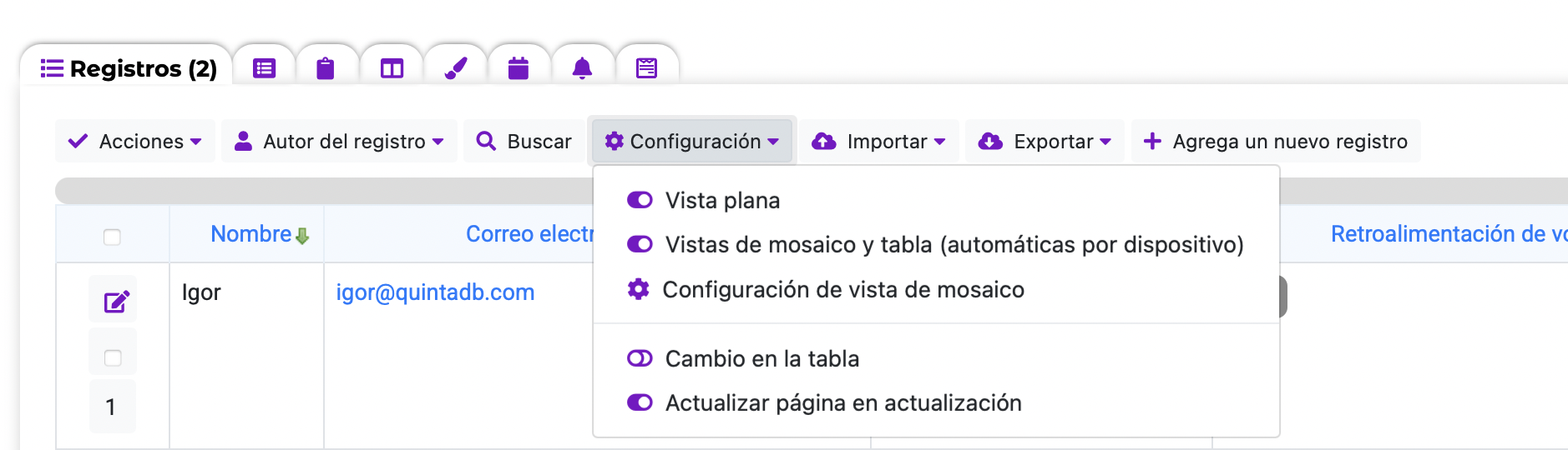 Opción de vistas de mosaico y tabla (automática por dispositivo)